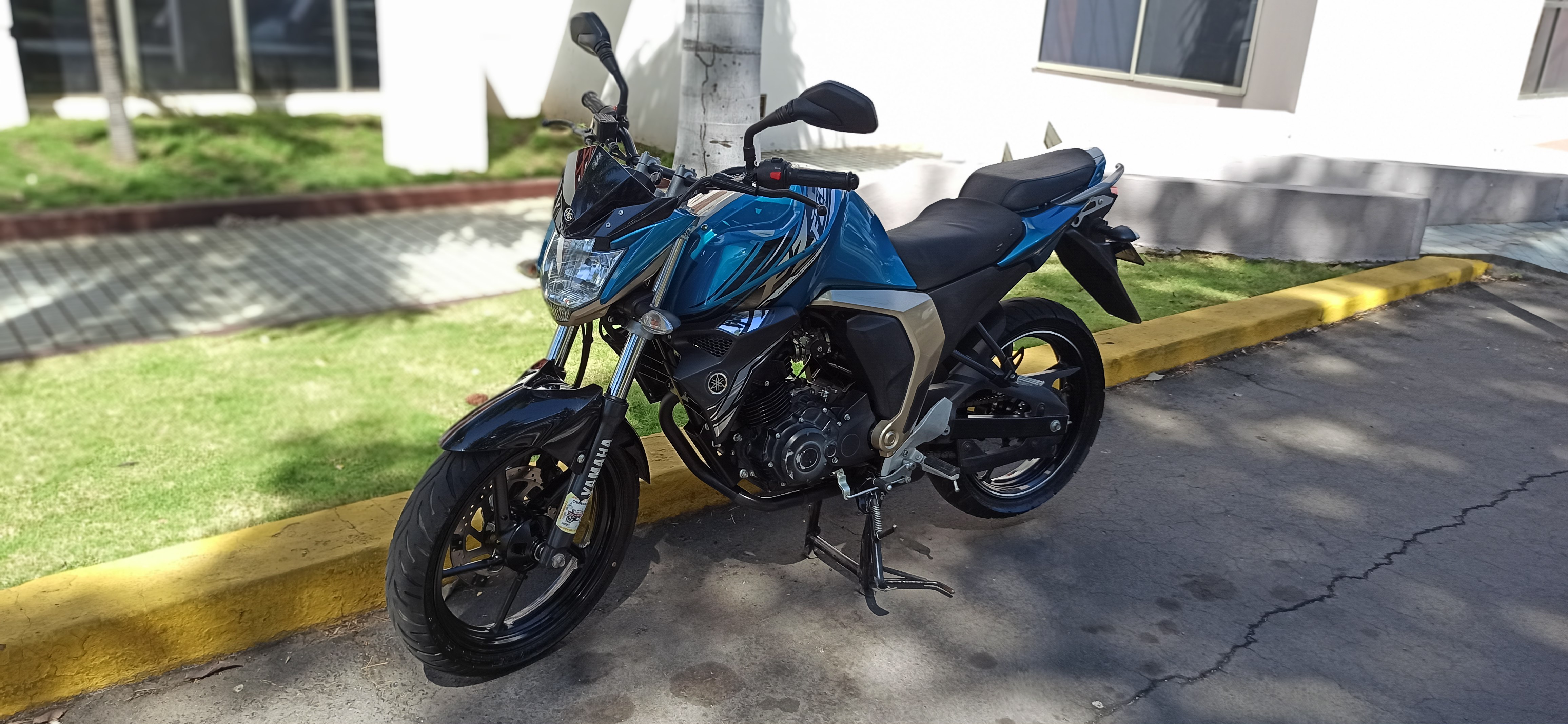 Moto Yamaha FZ16 2021 en Ganga