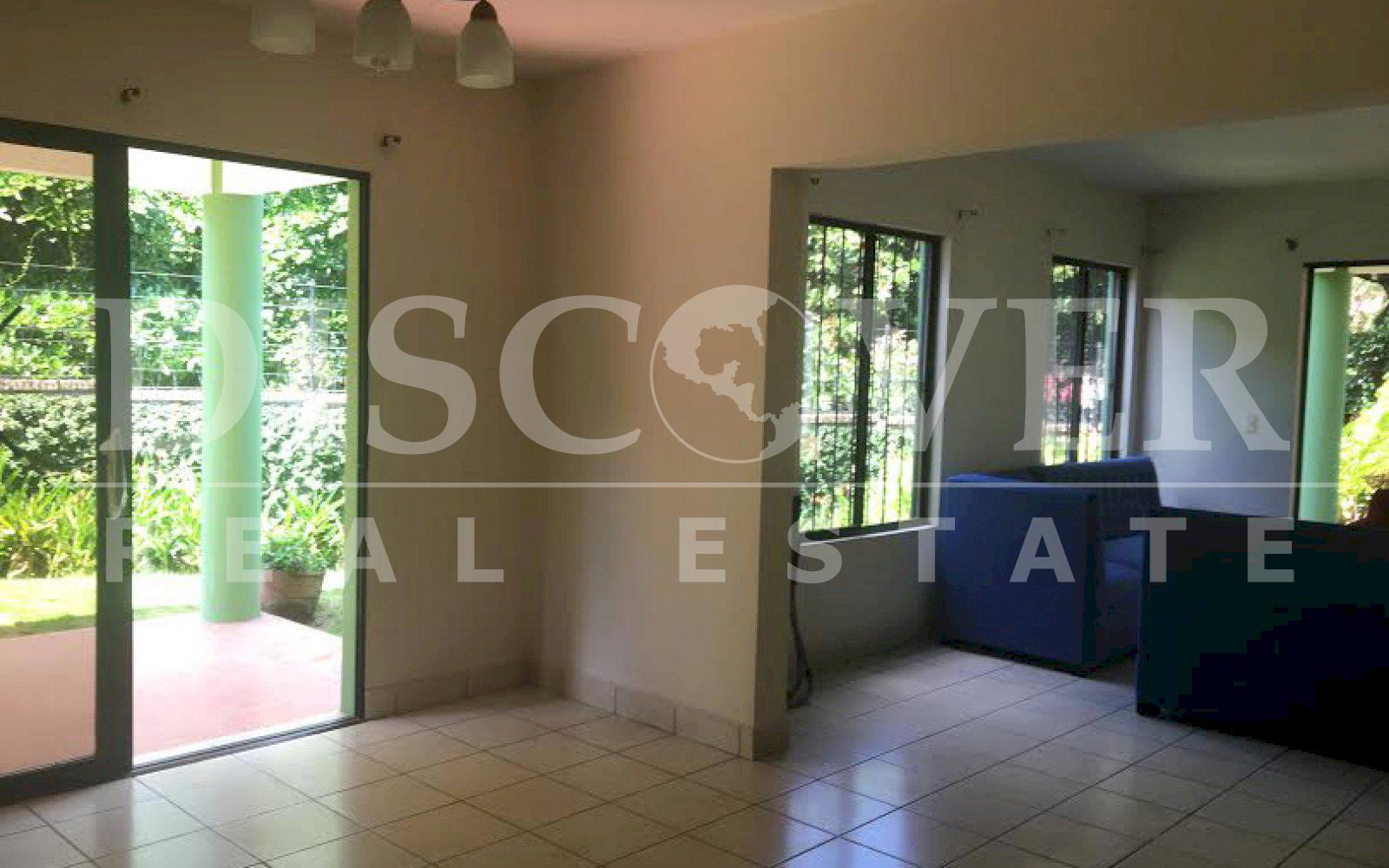 CASA EN ALQUILER O VENTA EN ALTOS DE SANTO DOMINGO