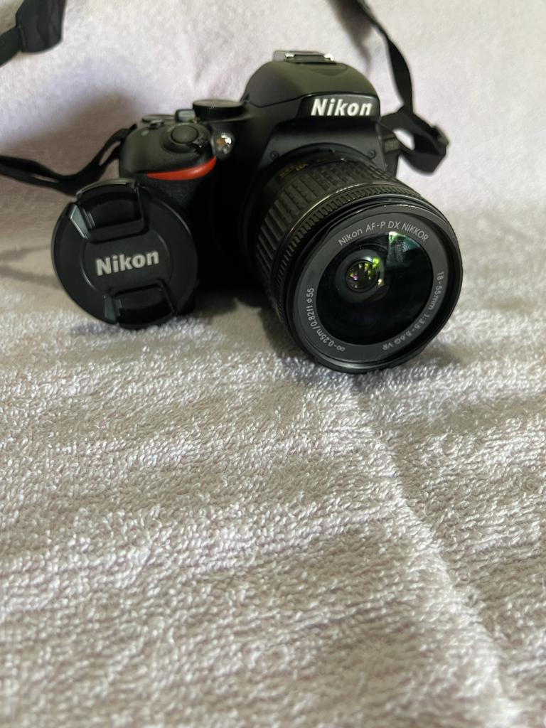 Nikon D5600 como nueva