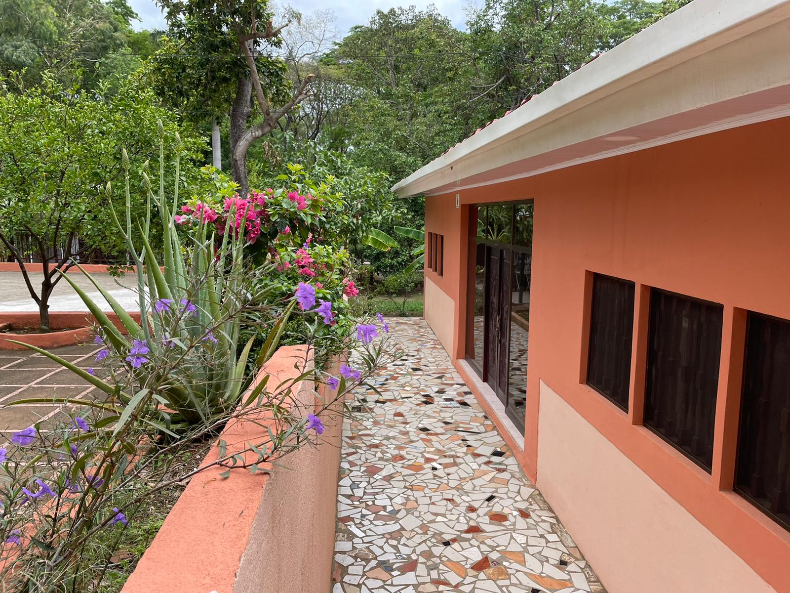 Venta Casa Santo Domingo, Managua.