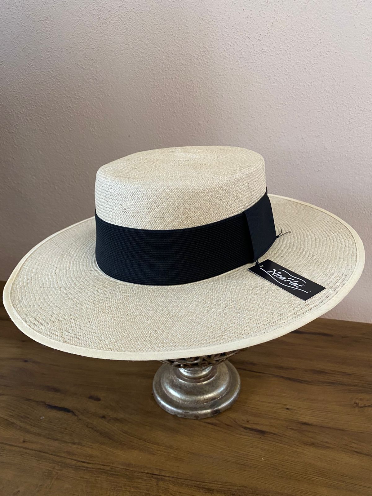 Sombrero unisex estilo Andaluz, tejido a mano con pita.